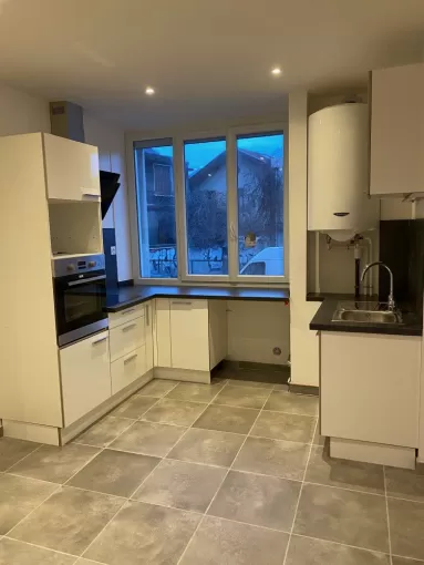 Pose et installation de cuisine sur mesure avec raccordement de plomberie à Grenoble, Pontcharra, V2Z