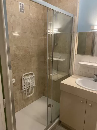 Remplacement d’une baignoire pour l’installation d’une douche, Pontcharra, V2Z