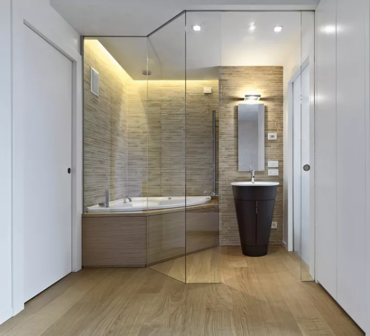 Plombier pour rénovation de salle de bain avec baignoire d’angle à Pontcharra, Pontcharra, V2Z