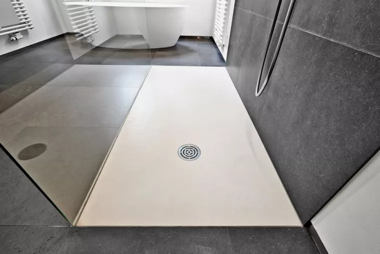 Pose et installation de bac à douche à l'italienne à Chambéry, Pontcharra, V2Z